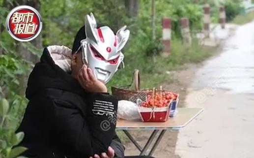 DƬ